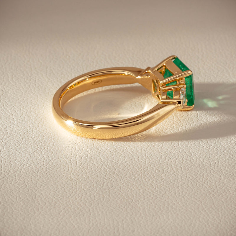 18ct Yellow Gold 1.83ct Emerald & Diamond Ayla Ring - Ring - Walker & Hall