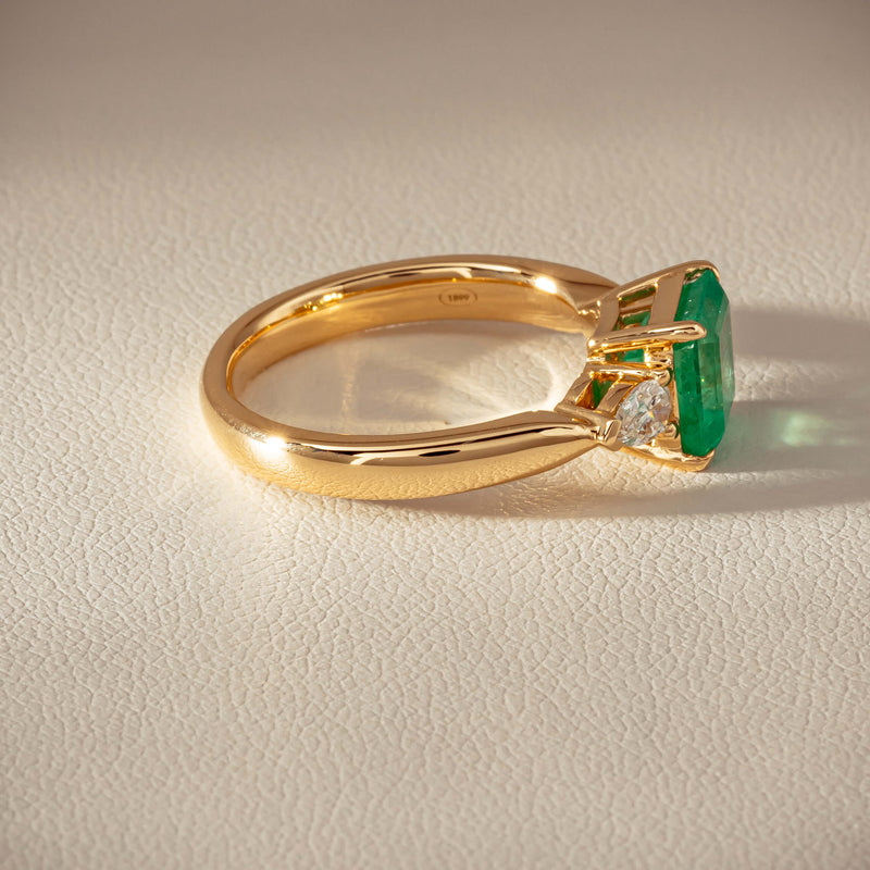 18ct Yellow Gold 1.83ct Emerald & Diamond Ayla Ring - Ring - Walker & Hall