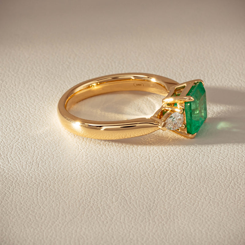18ct Yellow Gold 1.83ct Emerald & Diamond Ayla Ring - Ring - Walker & Hall