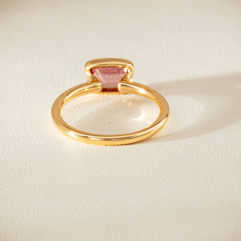 18ct Yellow Gold 1.75ct Pink Sapphire Elle Ring - Ring - Walker & Hall