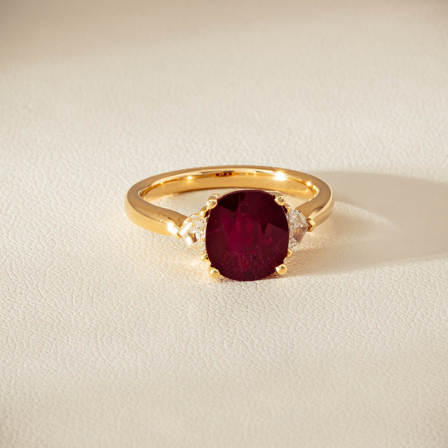 18ct Yellow Gold 3.39ct Ruby & Shield-Cut Diamond Ring - Ring - Walker & Hall