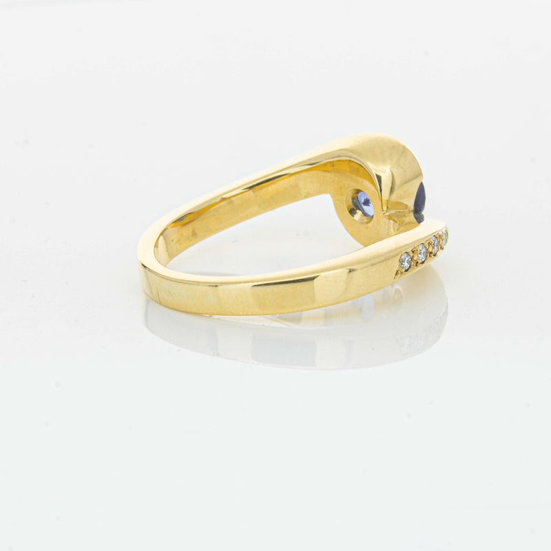 Deja Vu 18ct Yellow Gold 1.28ct Sapphire & Diamond Ring - Ring - Walker & Hall