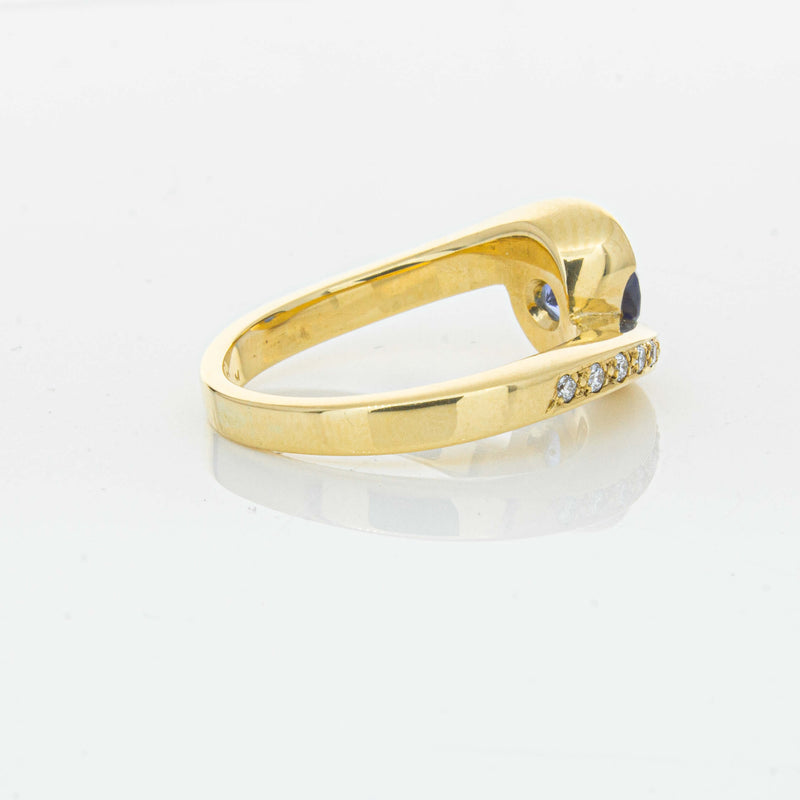 Deja Vu 18ct Yellow Gold 1.28ct Sapphire & Diamond Ring - Ring - Walker & Hall
