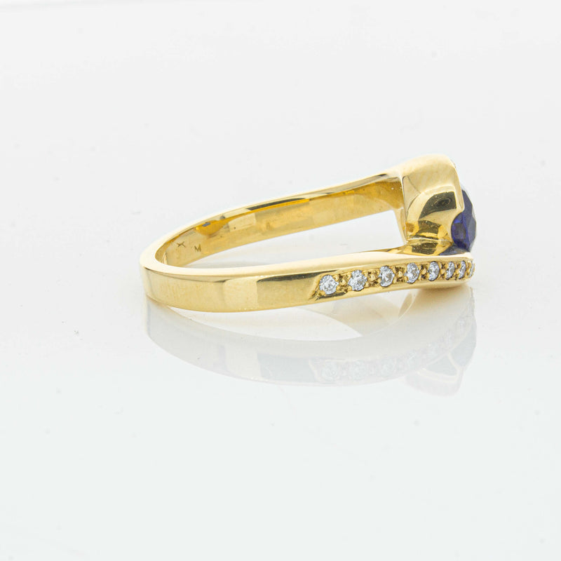 Deja Vu 18ct Yellow Gold 1.28ct Sapphire & Diamond Ring - Ring - Walker & Hall