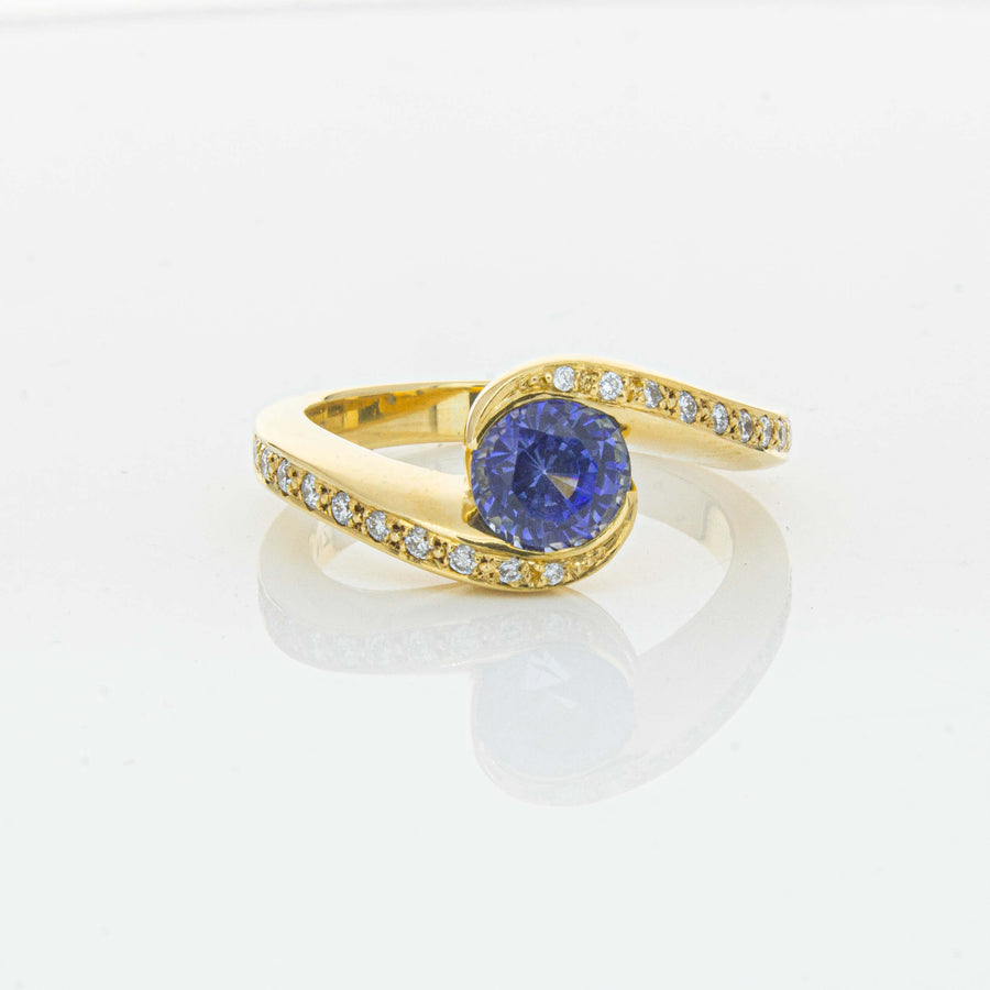 Deja Vu 18ct Yellow Gold 1.28ct Sapphire & Diamond Ring - Ring - Walker & Hall