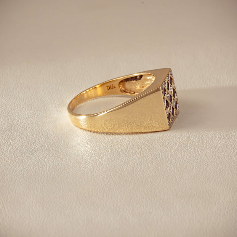 Deja Vu 9ct Yellow Gold Sapphire & Diamond Signet Ring - Ring - Walker & Hall