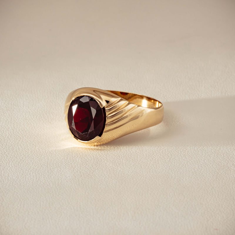 Deja Vu 9ct Yellow Gold 5.00ct Oval Garnet Mens Ring - Ring - Walker & Hall