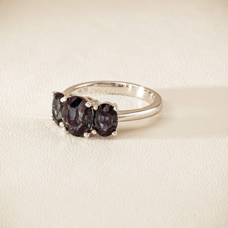 18ct White Gold 4.31ct Green Sapphire Odyssey Ring - Ring - Walker & Hall