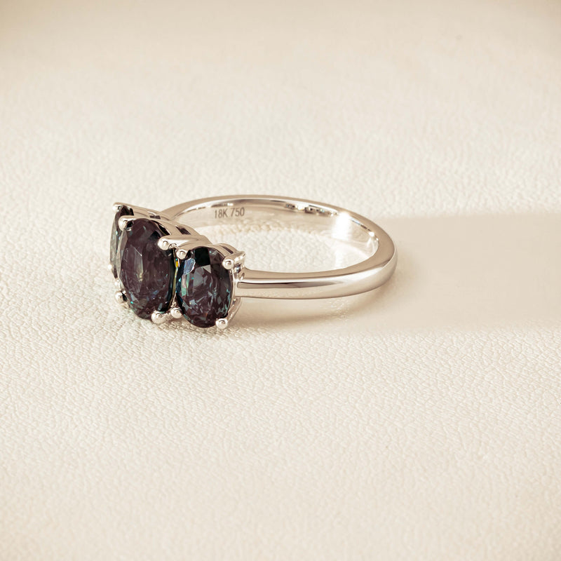 18ct White Gold 4.31ct Green Sapphire Odyssey Ring - Ring - Walker & Hall