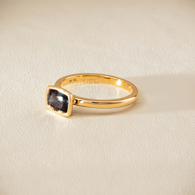 18ct Yellow Gold 1.23ct Teal Sapphire Rubover Set Ring - Ring - Walker & Hall