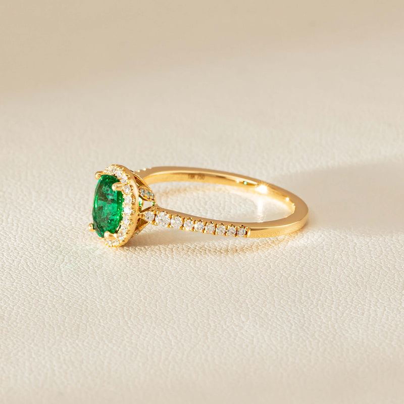 18ct Yellow Gold .72ct Emerald & Diamond Mini Sierra Ring - Ring - Walker & Hall