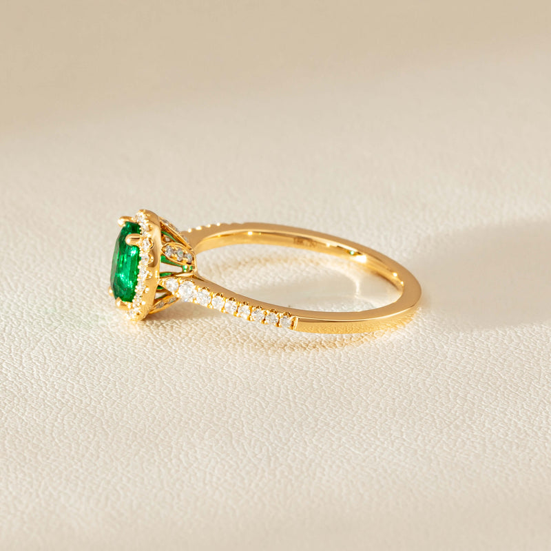 18ct Yellow Gold .72ct Emerald & Diamond Mini Sierra Ring - Ring - Walker & Hall