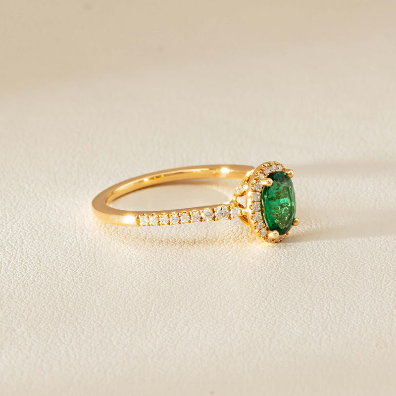 18ct Yellow Gold .72ct Emerald & Diamond Mini Sierra Ring - Ring - Walker & Hall