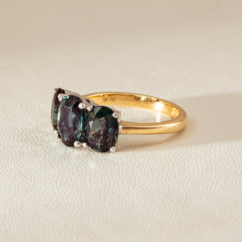 18ct Yellow Gold 5.58ct Green Sapphire Odyssey Ring - Ring - Walker & Hall