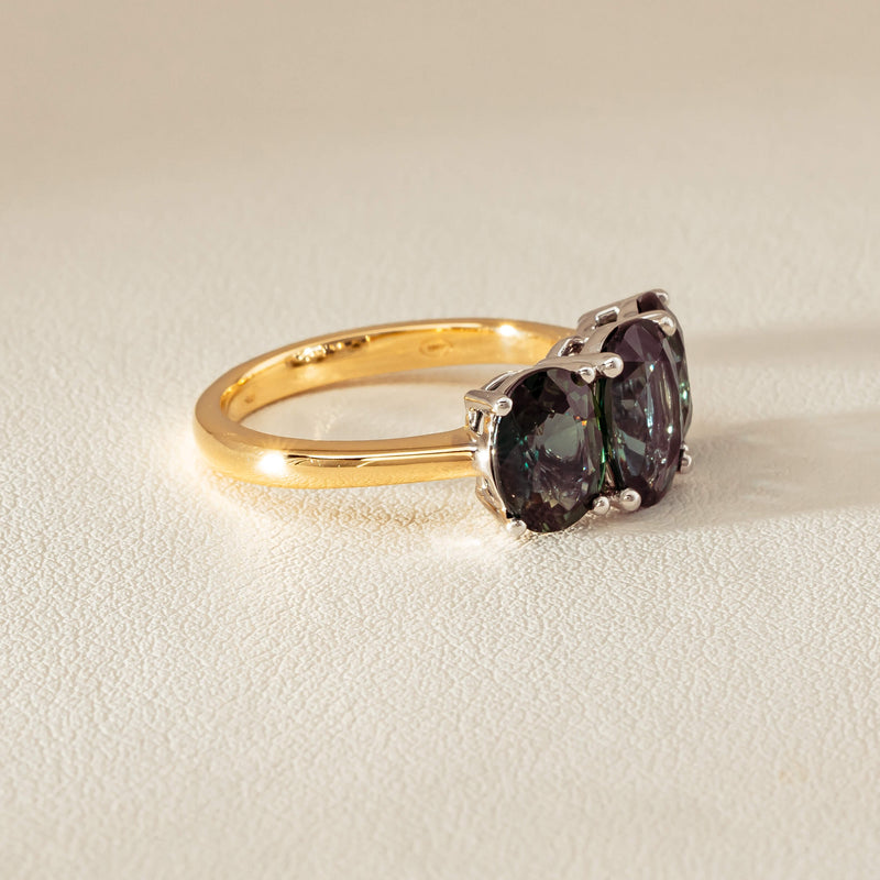 18ct Yellow Gold 5.58ct Green Sapphire Odyssey Ring - Ring - Walker & Hall