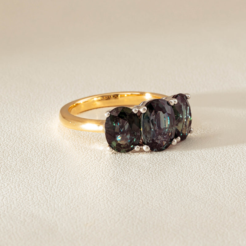 18ct Yellow Gold 5.58ct Green Sapphire Odyssey Ring - Ring - Walker & Hall