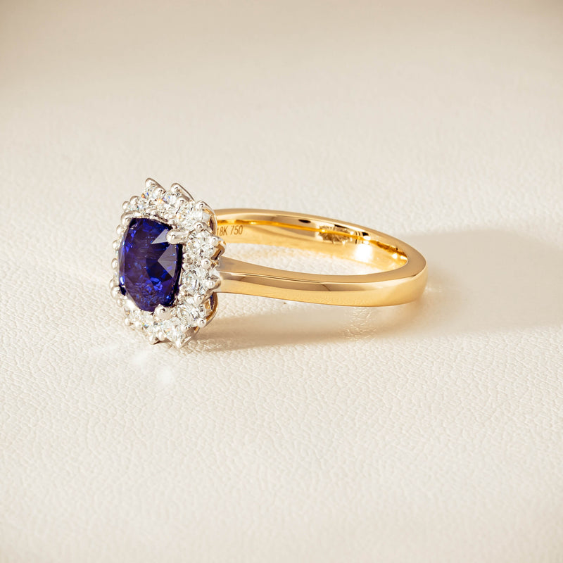 18ct Yellow Gold 2.00ct Sapphire & Diamond Belle Ring