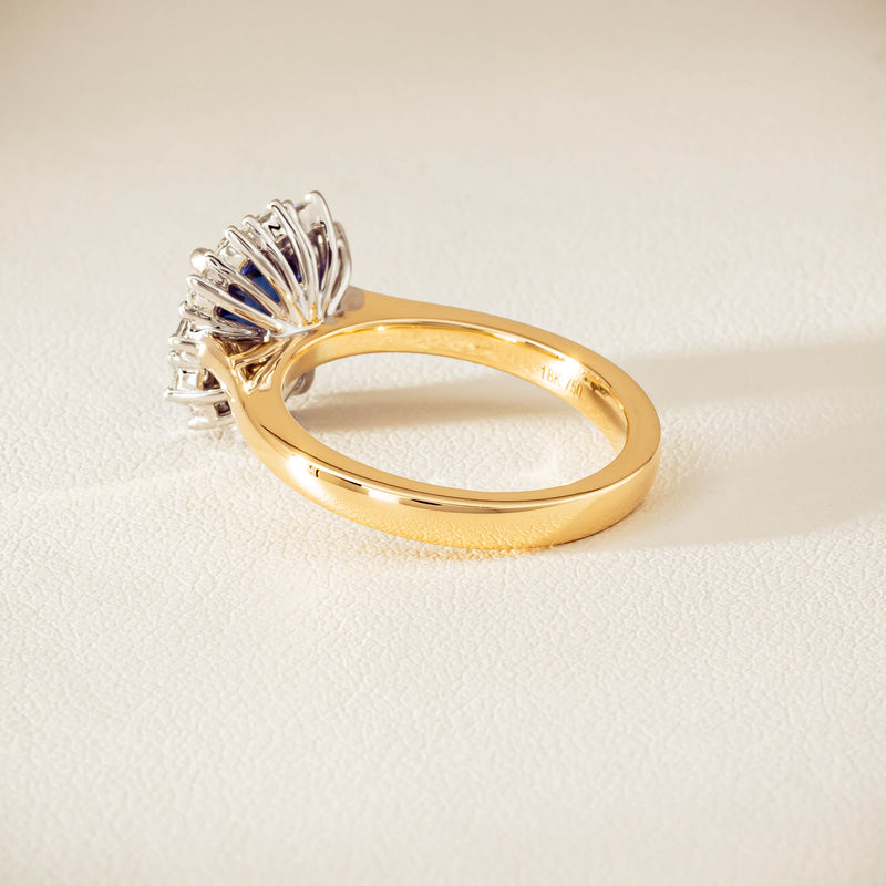 18ct Yellow Gold 2.00ct Sapphire & Diamond Belle Ring