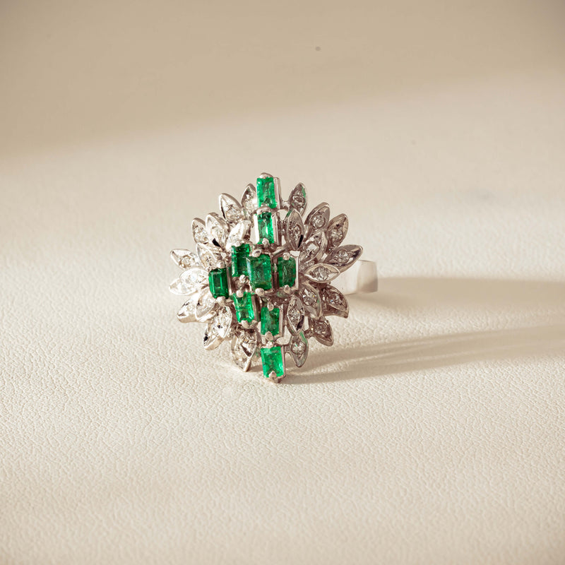Vintage 13ct White Gold Emerald & Diamond Cluster Ring