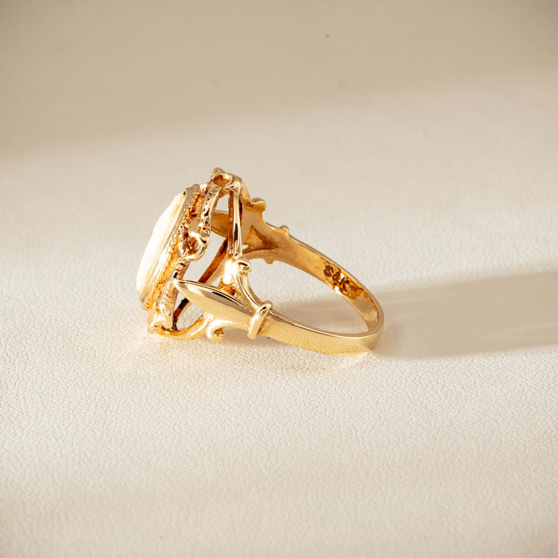 Deja Vu 9ct Yellow Gold Decorative Cameo Ring - London 1976