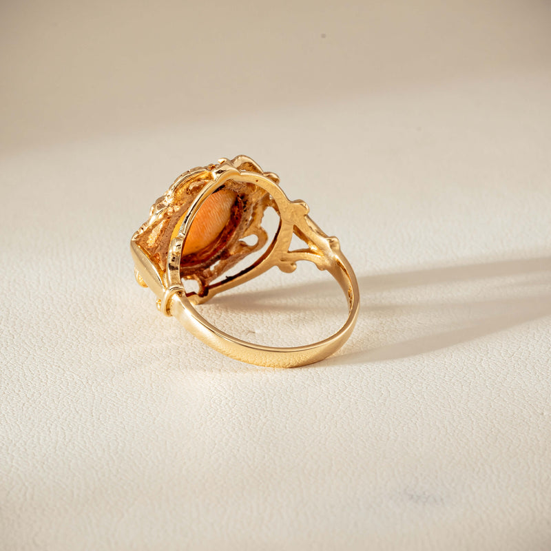Deja Vu 9ct Yellow Gold Decorative Cameo Ring - London 1976