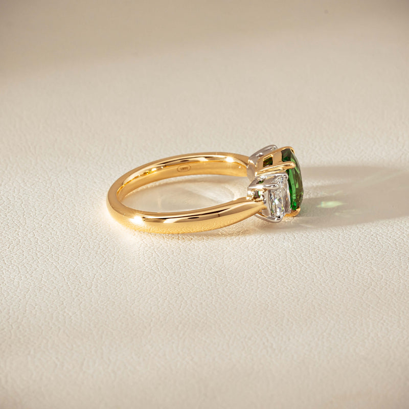 18ct Yellow Gold 2.01ct Tsavorite & Diamond Odyssey Ring