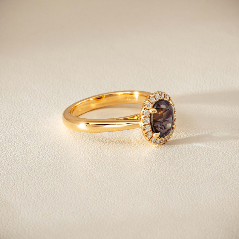 18ct Yellow Gold 2.03ct Green Sapphire & Diamond Nina Ring