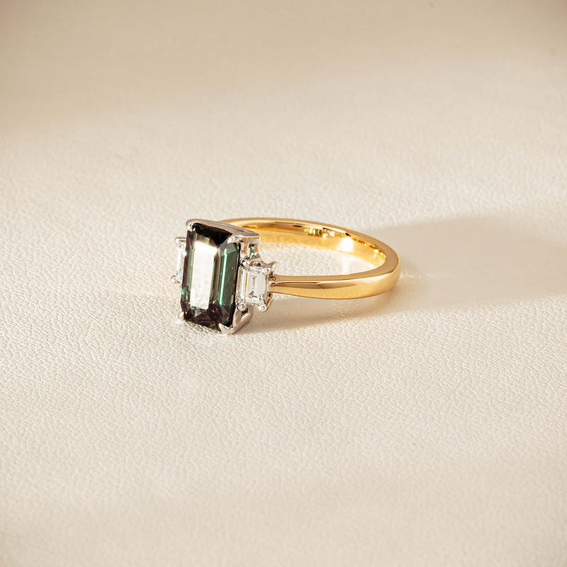 18ct Yellow Gold 2.35ct Green Sapphire Diamond Odyssey Ring