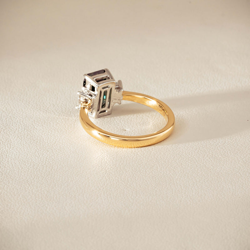 18ct Yellow Gold 2.35ct Green Sapphire Diamond Odyssey Ring