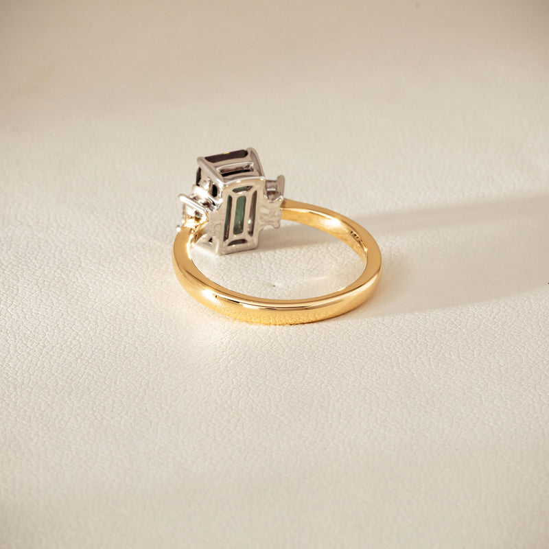 18ct Yellow Gold 2.35ct Green Sapphire Diamond Odyssey Ring
