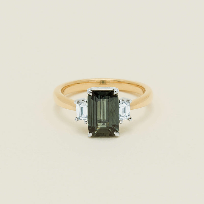18ct Yellow Gold 2.35ct Green Sapphire Diamond Odyssey Ring