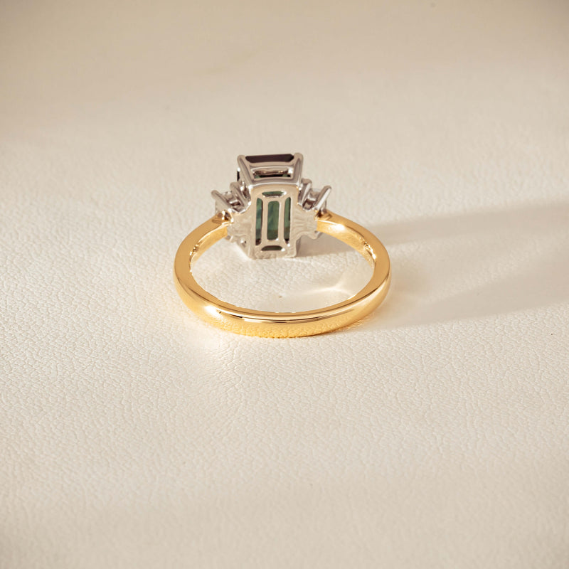18ct Yellow Gold 2.35ct Green Sapphire Diamond Odyssey Ring
