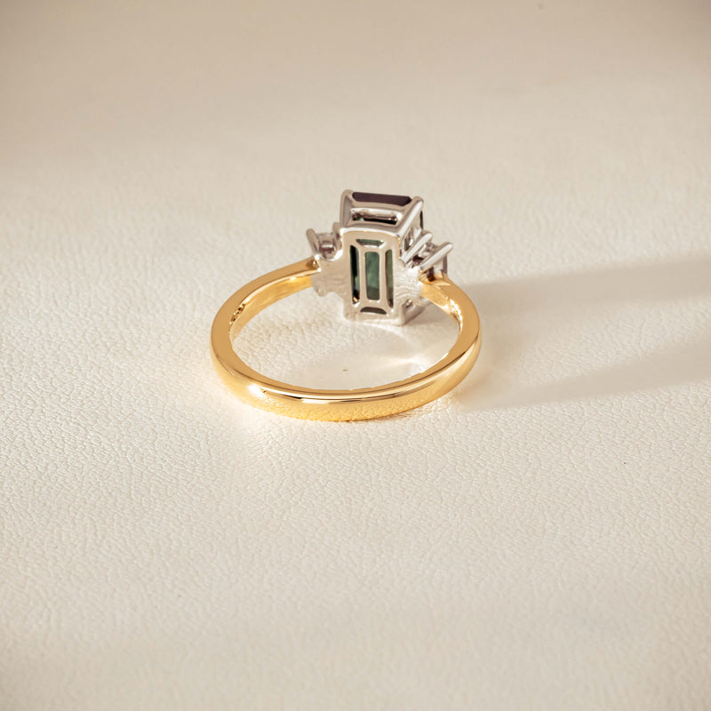 18ct Yellow Gold 2.35ct Green Sapphire Diamond Odyssey Ring