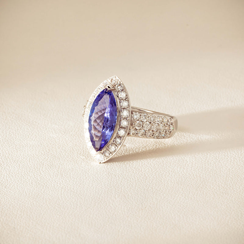 Deja Vu 18ct White Gold 2.20ct Tanzanite & Diamond Ring