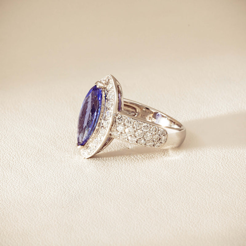 Deja Vu 18ct White Gold 2.20ct Tanzanite & Diamond Ring