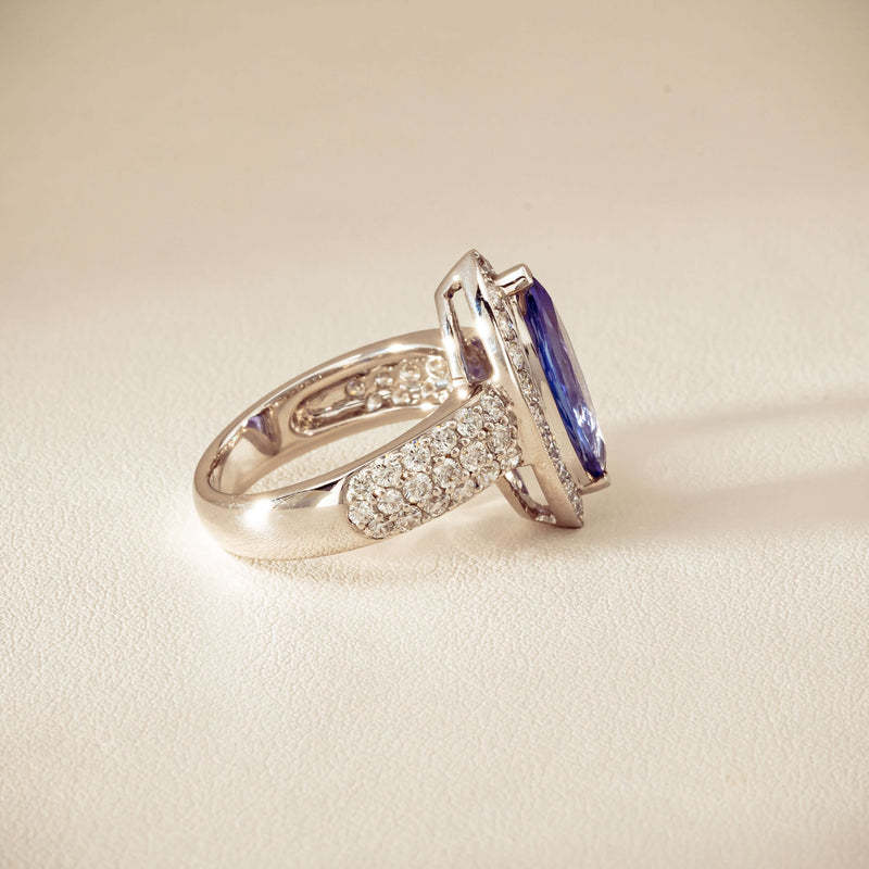 Deja Vu 18ct White Gold 2.20ct Tanzanite & Diamond Ring