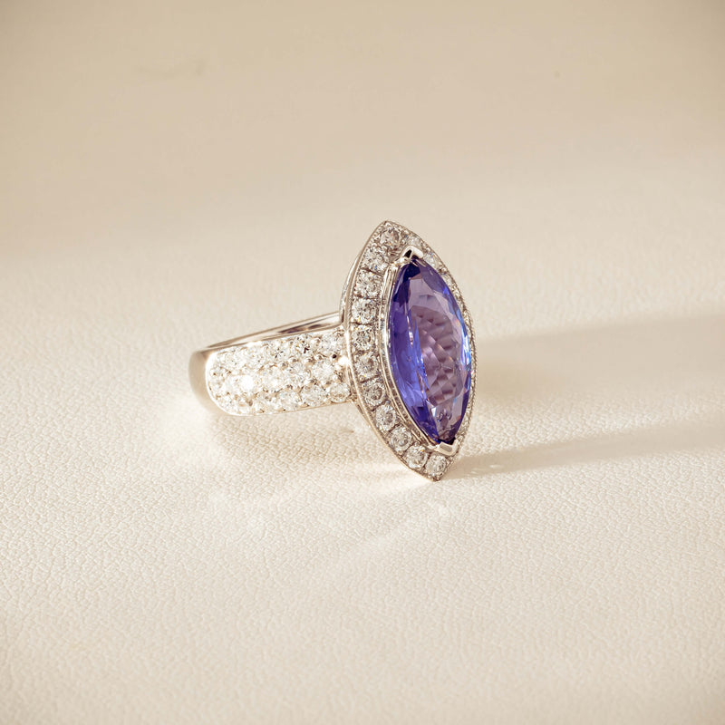 Deja Vu 18ct White Gold 2.20ct Tanzanite & Diamond Ring