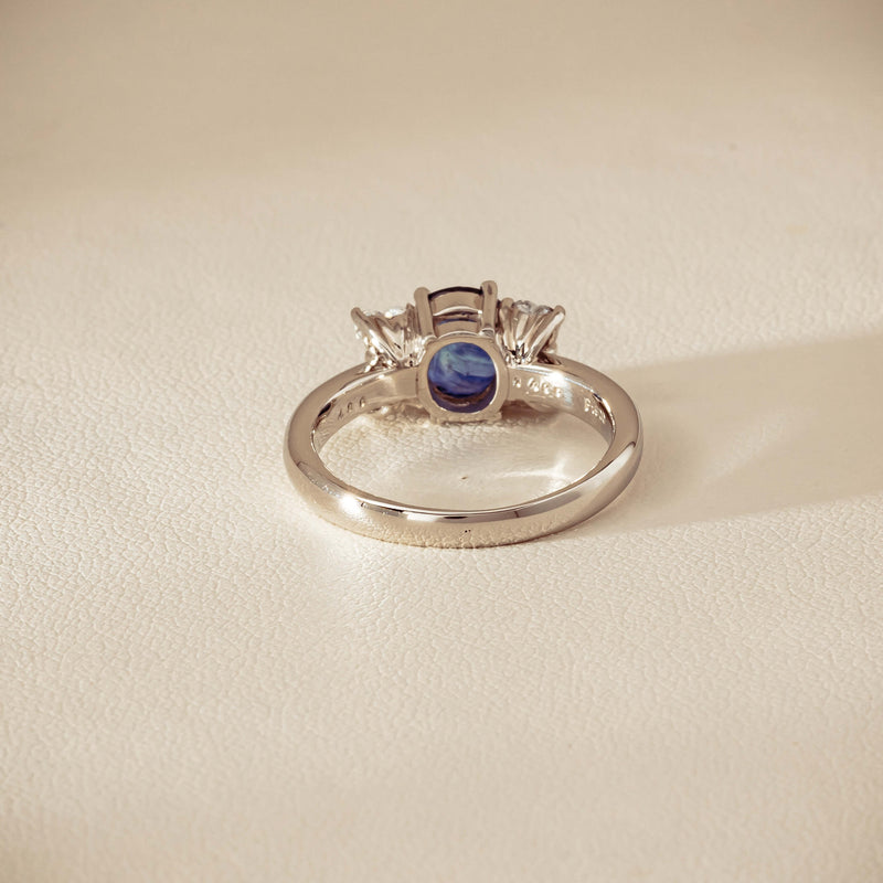 Deja Vu Platinum 1.49ct Oval Sapphire & Diamond Ring