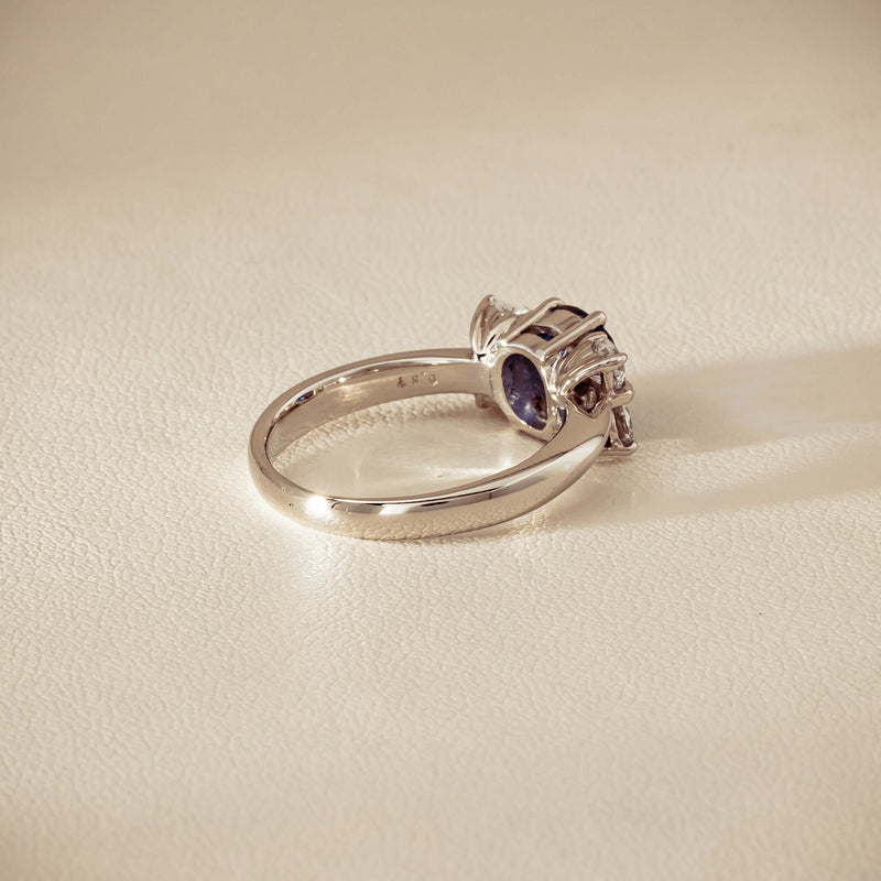 Deja Vu Platinum 1.49ct Oval Sapphire & Diamond Ring