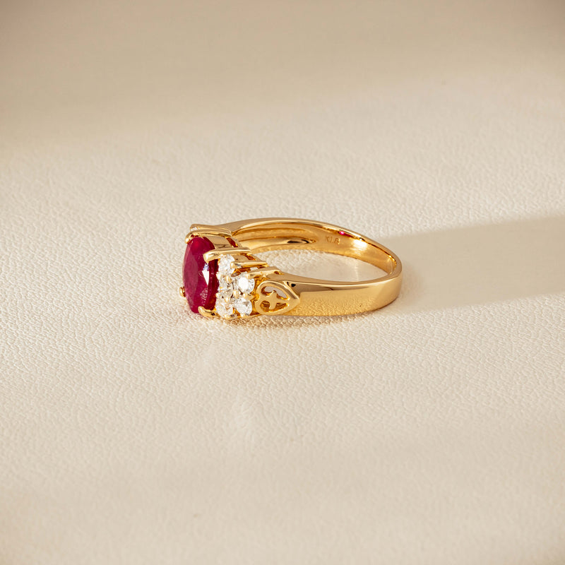 Deja Vu 18ct Yellow Gold 1.36ct Ruby & Diamond Ring