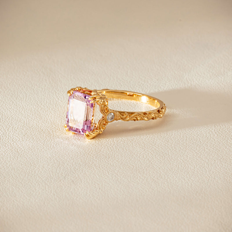 18ct Yellow Gold Kunzite & Diamond Romanov Ring