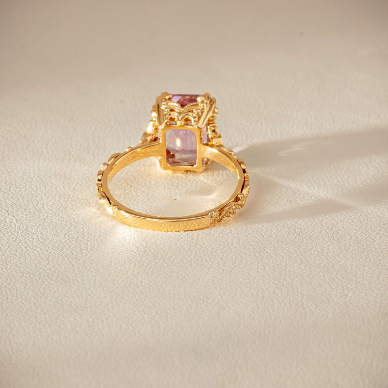 18ct Yellow Gold Kunzite & Diamond Romanov Ring