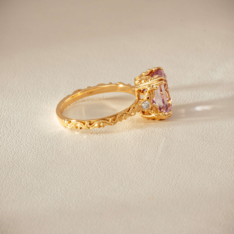 18ct Yellow Gold Kunzite & Diamond Romanov Ring