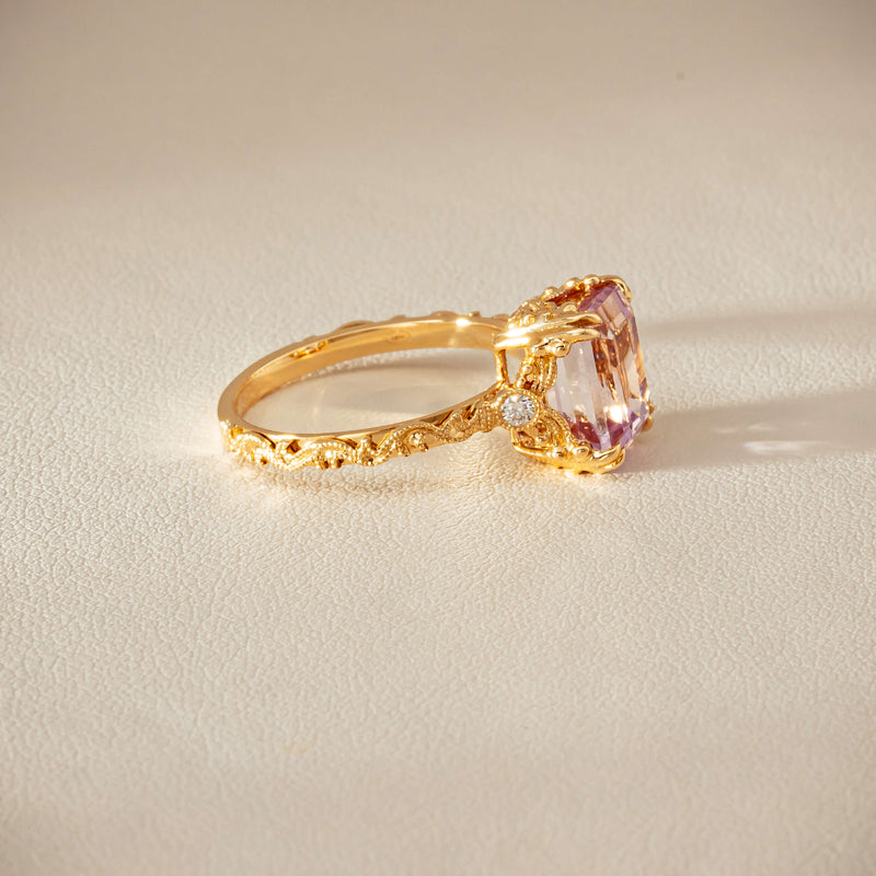 18ct Yellow Gold Kunzite & Diamond Romanov Ring