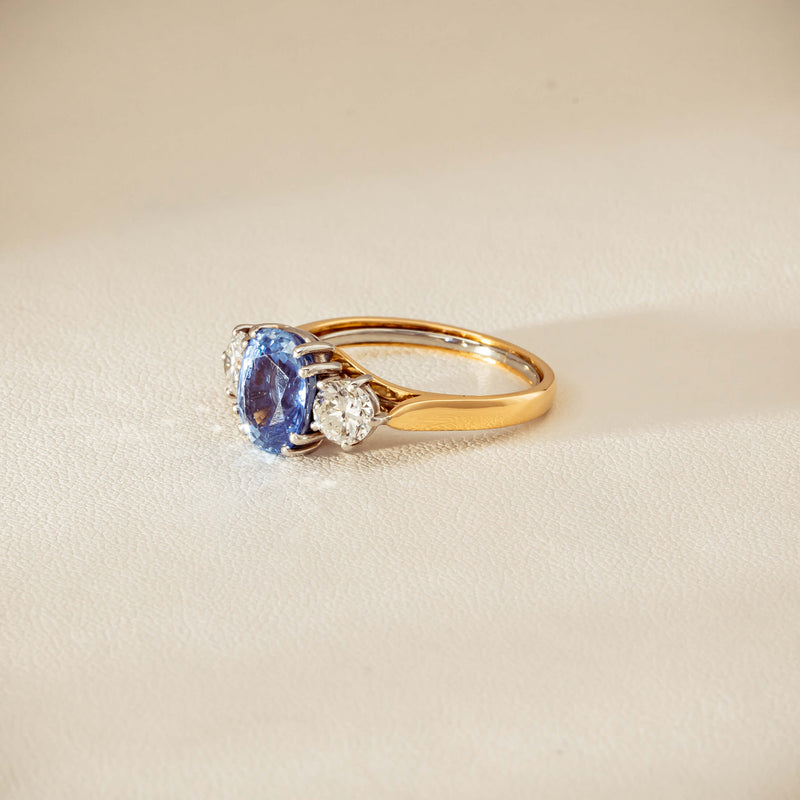 Deja Vu 18ct Yellow Gold 3.67ct Sapphire & Diamond Ring