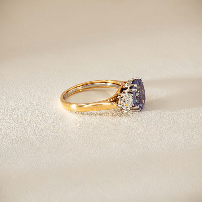Deja Vu 18ct Yellow Gold 3.67ct Sapphire & Diamond Ring