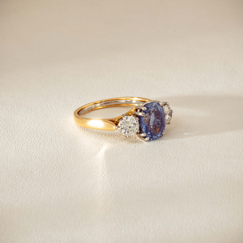 Deja Vu 18ct Yellow Gold 3.67ct Sapphire & Diamond Ring