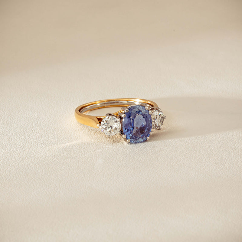 Deja Vu 18ct Yellow Gold 3.67ct Sapphire & Diamond Ring
