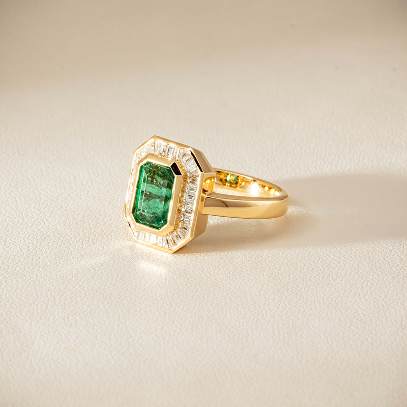18ct Yellow Gold 2.26ct Emerald & Diamond Halo Ring