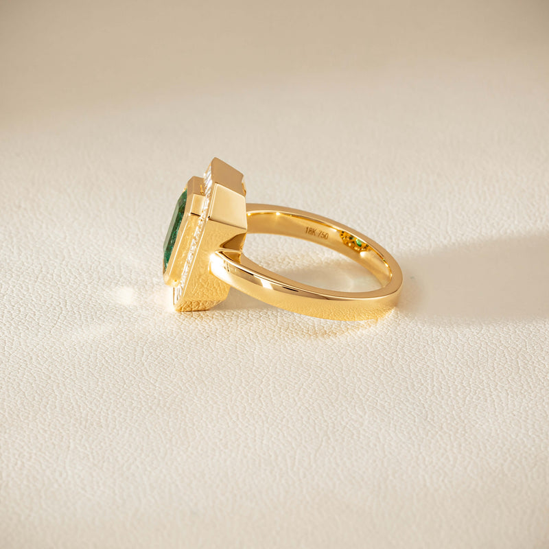 18ct Yellow Gold 2.26ct Emerald & Diamond Halo Ring
